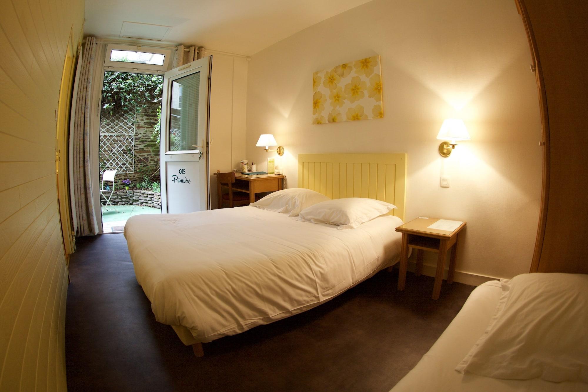Garden Hotel Rennes Centre Gare Exterior photo