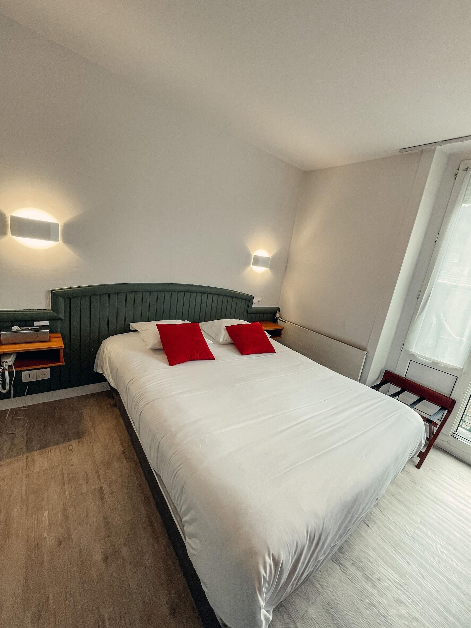 Garden Hotel Rennes Centre Gare Exterior photo
